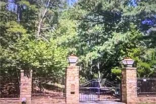2101 Poplar Falls Rd, Lithonia, GA 30058 - Photo 2
