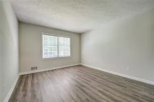 4566 Mountain Creek Dr NE, Roswell, GA 30075 - Photo 12