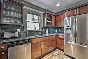 1851 SE Rollingwood Dr SE, Atlanta, GA 30316 - Photo 2