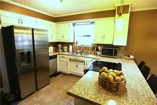 309 Donaldson St, Tifton, GA 31794 - Photo 14