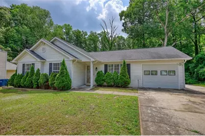 2119 Briar Glen Lane, Atlanta, GA 30331 - Photo 2