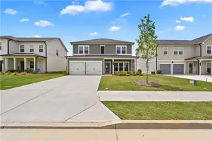 2197 Boxwood Cir, Conyers, GA 30094 - Photo 2