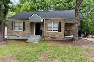 212 Highland Dr, Winder, GA 30680 - Photo 2