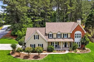 1140 Pebble Bend Dr, Grayson, GA 30017 - Photo 2
