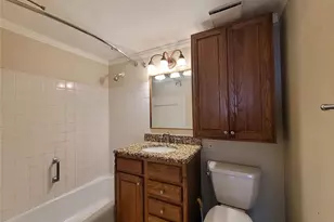 2285 Peachtree Rd NE, Atlanta, GA 30309 - Photo 10