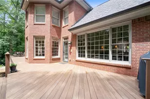 701 Hallbrook Ct, Alpharetta, GA 30004 - Photo 34