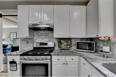 1053 Hawk Creek Trail, Lawrenceville, GA 30043 - Photo 16