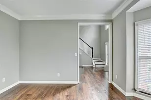 1053 Hawk Creek Trail, Lawrenceville, GA 30043 - Photo 4