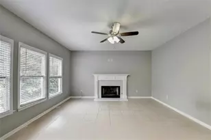 1053 Hawk Creek Trail, Lawrenceville, GA 30043 - Photo 16