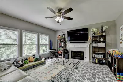 1053 Hawk Creek Trail, Lawrenceville, GA 30043 - Photo 18
