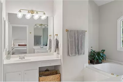 1194 Brookhaven Glen, Atlanta, GA 30319 - Photo 32