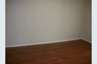 207 Granville Court, Sandy Springs, GA 30328 - Photo 2