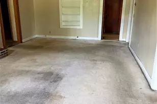 1761 Grove Point Rd, Savannah, GA 31419 - Photo 6