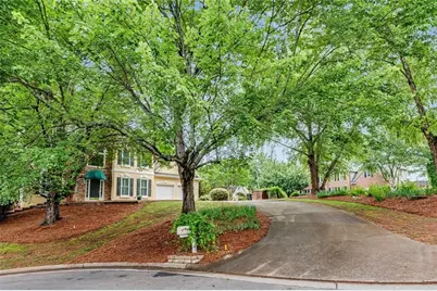 2400 Waters Edge Court NW, Acworth, GA 30101 - Photo 4