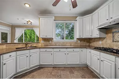 2400 Waters Edge Court NW, Acworth, GA 30101 - Photo 18