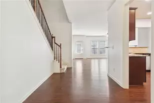 655 Township Cir, Alpharetta, GA 30004 - Photo 10