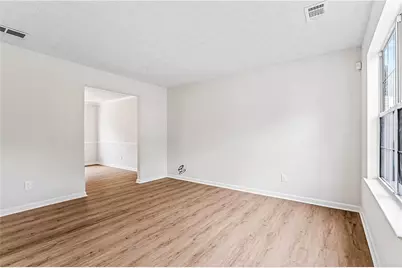 5473 Mayfair Crossing Drive, Lithonia, GA 30038 - Photo 4