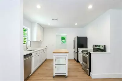 2130 Donald Lee Hollowell Parkway NW, Atlanta, GA 30318 - Photo 8