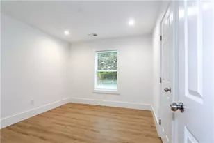 2130 Donald Lee Hollowell Pkwy NW, Atlanta, GA 30318 - Photo 10