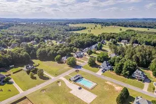 28 River Birch Dr, Euharlee, GA 30145 - Photo 32