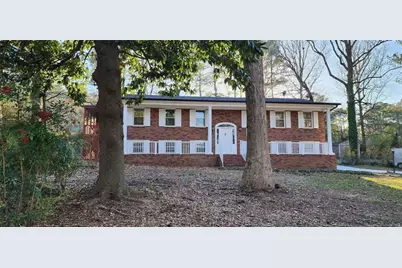 2349 Valley Way, Snellville, GA 30078 - Photo 4