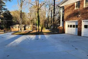 2349 Valley Way, Snellville, GA 30078 - Photo 8