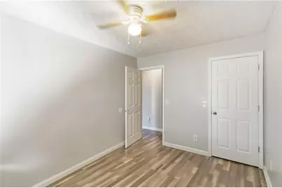 5559 Strathmoor Manor Circle, Lithonia, GA 30058 - Photo 16