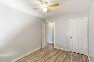5559 Strathmoor Manor Cir, Lithonia, GA 30058 - Photo 16