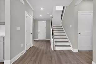 94 Hickory Grv Ln, Hoschton, GA 30548 - Photo 2