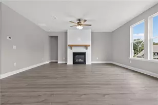 94 Hickory Grv Ln, Hoschton, GA 30548 - Photo 10
