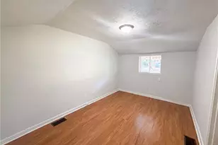 1396 Pine Dr, Atlanta, GA 30349 - Photo 12