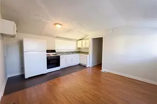 1396 Pine Dr, Atlanta, GA 30349 - Photo 6