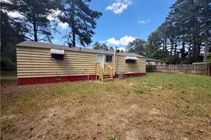 1396 Pine Dr, Atlanta, GA 30349 - Photo 22