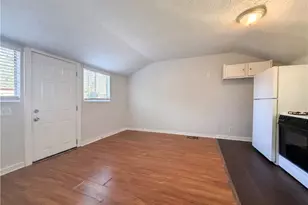 1396 Pine Dr, Atlanta, GA 30349 - Photo 4