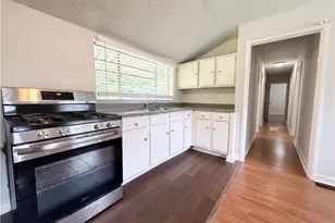 1396 Pine Dr, Atlanta, GA 30349 - Photo 6