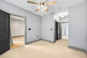 799 Hammond Dr, Sandy Springs, GA 30328 - Photo 18