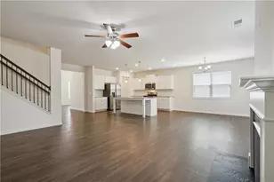 186 Valimar Dr, Braselton, GA 30517 - Photo 2