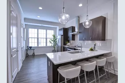 547 Broadview Place NE, Atlanta, GA 30324 - Photo 2