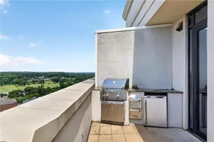 2233 Peachtree Rd NE, Atlanta, GA 30309 - Photo 26