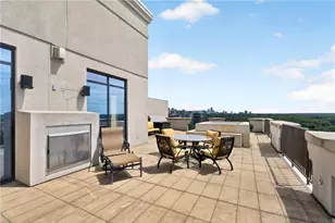 2233 Peachtree Rd NE, Atlanta, GA 30309 - Photo 30