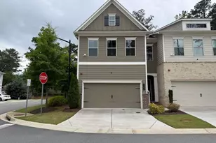 1084 Broadview Dr, Marietta, GA 30062 - Photo 2