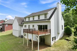 3608 Maple Forge Ln, Gainesville, GA 30504 - Photo 2