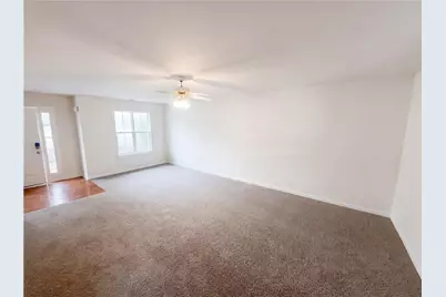 6126 Hickory Lane Drive, Union City, GA 30291 - Photo 8