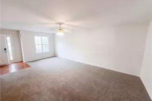 6126 Hickory Ln Dr, Union City, GA 30291 - Photo 8