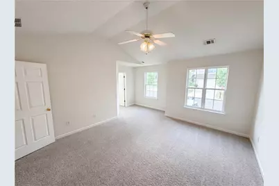 6126 Hickory Lane Drive, Union City, GA 30291 - Photo 10