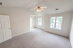 6126 Hickory Ln Dr, Union City, GA 30291 - Photo 10