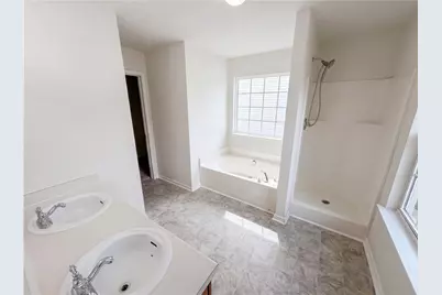 6126 Hickory Lane Drive, Union City, GA 30291 - Photo 6