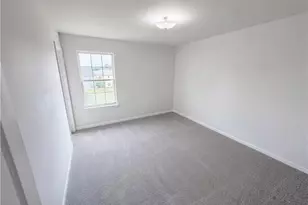 6126 Hickory Ln Dr, Union City, GA 30291 - Photo 4