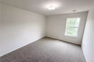 6126 Hickory Ln Dr, Union City, GA 30291 - Photo 12