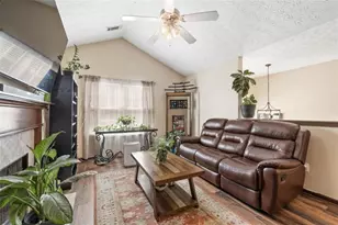 1126 Whatley Mill Ln, Lawrenceville, GA 30045 - Photo 4